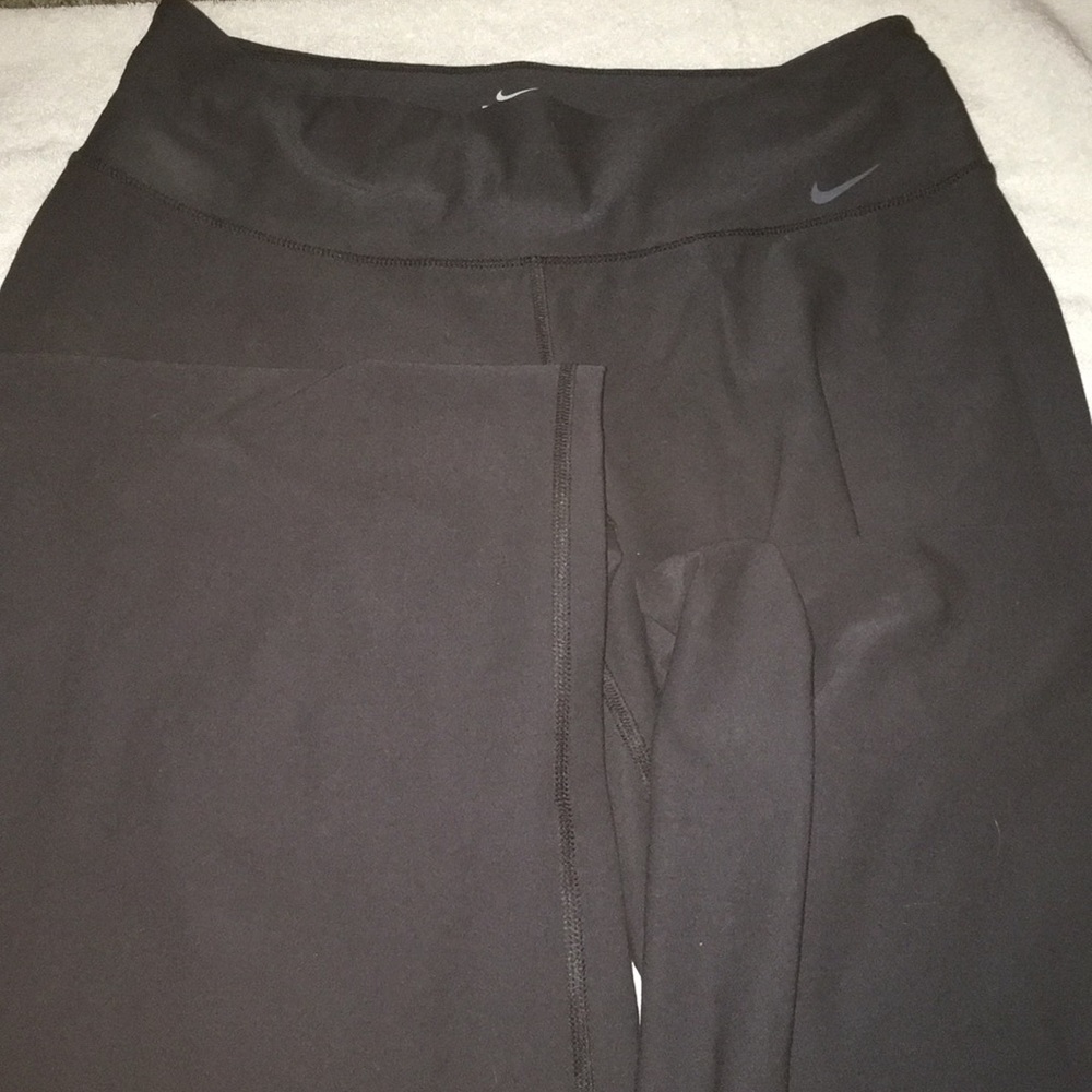 Straight leg yoga pants